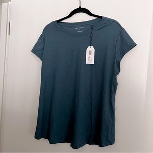 NWT Universal Standard Cap sleeve crew neck tee sz 18/20